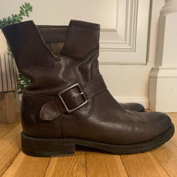 Frye Veronica Bootie 👢- Brown - Picture 5 of 8